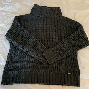Hollister sweater